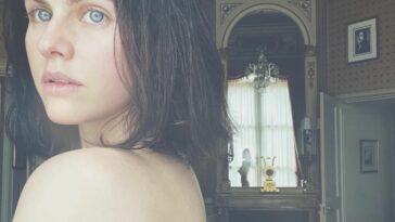 Alexandra Daddario Sexy (18 Photos)