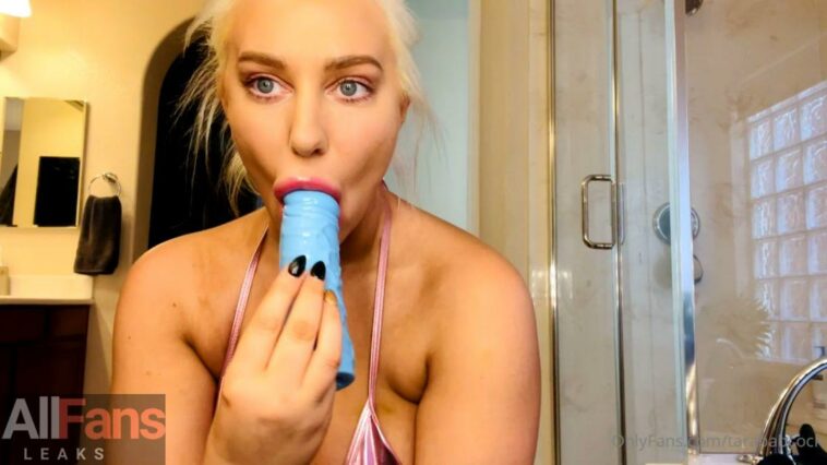 Tara Babcock Dildo Blowjob Video Leaked - Famous Internet Girls