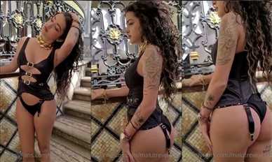 Malu Trevejo Topless Video Leaked - Famous Internet Girls