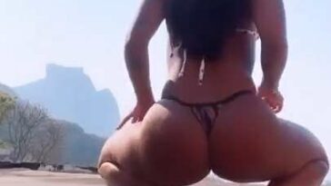 Aline Amorim Video #3