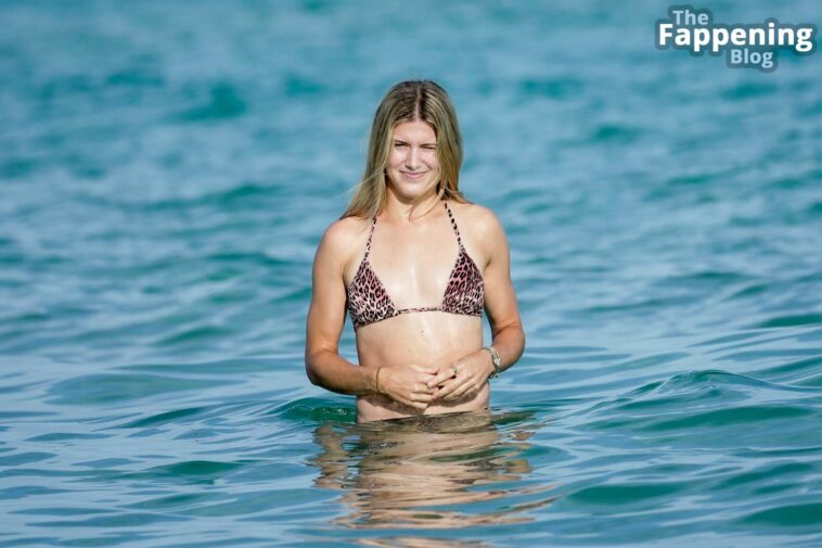 Genie Bouchard Hits the Beach in Miami (5 Photos)