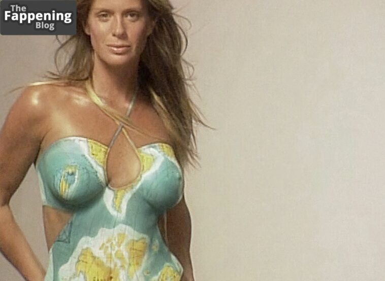 Rachel Hunter Nude (4 Pics + Video)