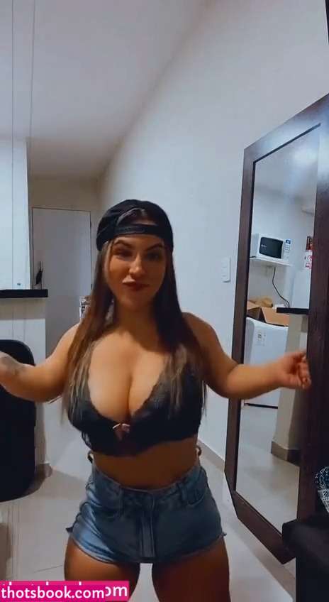 Lorena Almeida Video #11