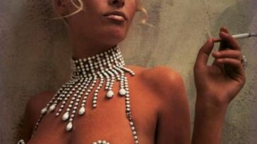 Wendy James Topless & Sexy (9 Photos)