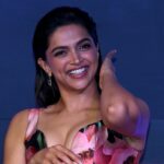 Deepika Padukone Shows Off Nice Cleavage During the Press Conference in Mumbai (9 Photos)