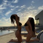 Kim Kardashian & Kylie Jenner Hot (8 Photos)