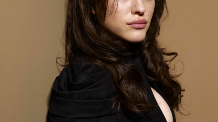 Kat Dennings Sexy (10 Photos)