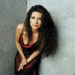 Shania Twain Sexy & Topless Collection (57 Photos)