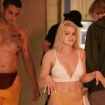 Ariel Winter Looks Sexy in Bikinis with Friends (6 Photos)