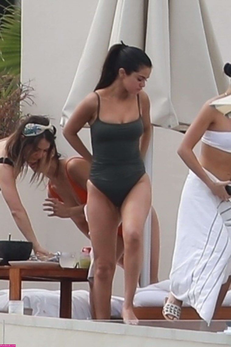 Selena Gomez Photos #1 Nude Leak