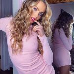 Anne Winters Looks Sexy in a Pink Dress (4 Photos)