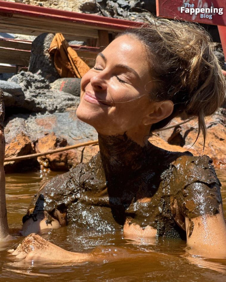 Maria Menounos Shows Off Her Dirty Bikini Body (9 Photos)