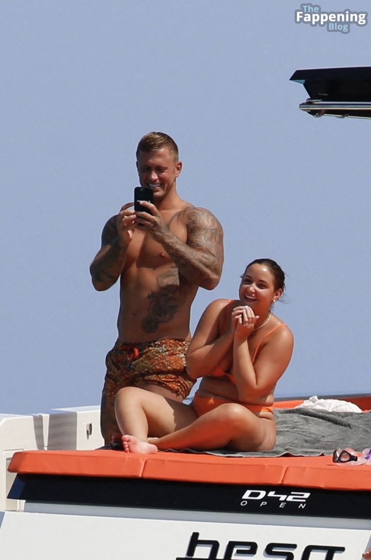 Jacqueline Jossa & Dan Osborne Enjoy a Day on a Yacht in Formentera (99 Photos)