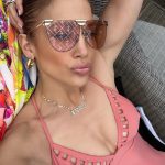 Jennifer Lopez Sexy (4 New Photos)