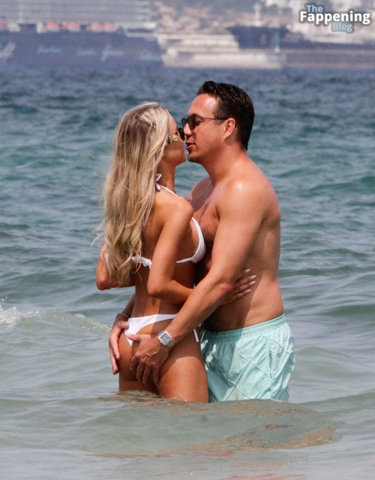 Jotti Verbruggen Enjoys Her Summer Holidays with Her New Boyfriend in Ibiza (34 Photos)