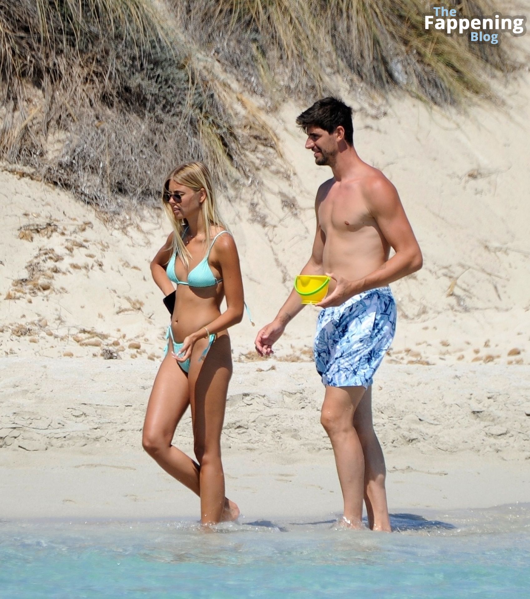 Mishel Gerzig & Thibaut Courtois Relax on the Beach in Formentera (30 Photos)