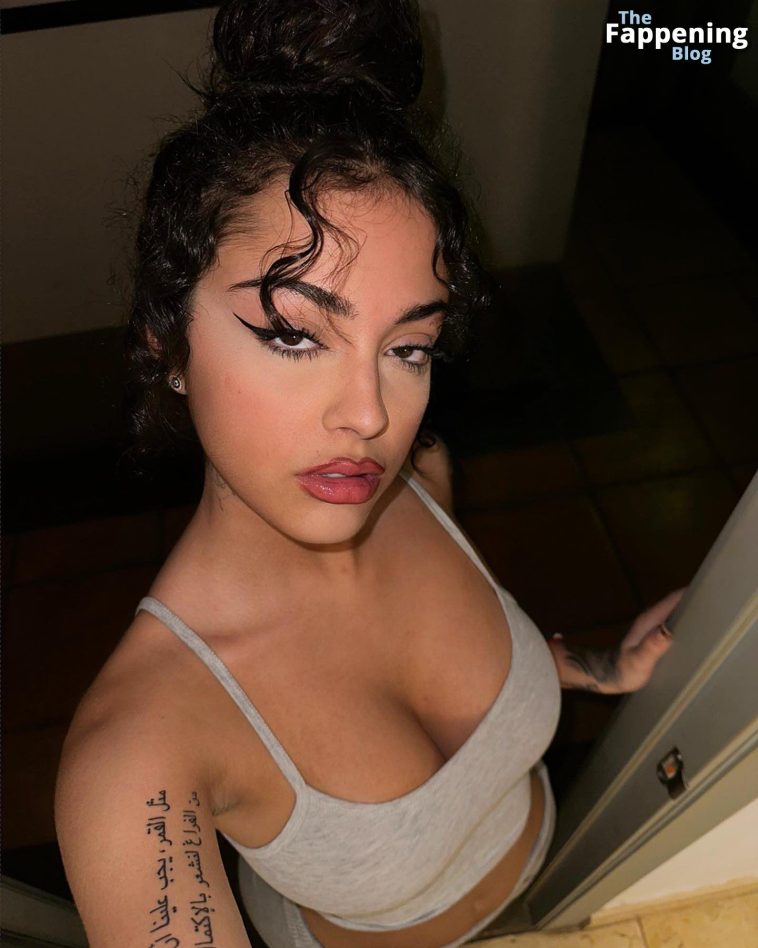 Malu Trevejo Shows Off Her Sexy Boobs (9 Photos)