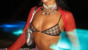 Dua Lipa Displays Her Small Tits in a Bra Top (9 Photos)