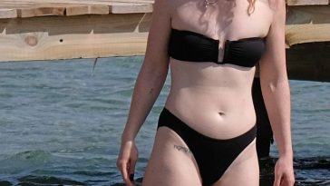 Jess Glynne Looks Sexy in a Black Bikini while on Holiday in Ibiza (32 Photos)