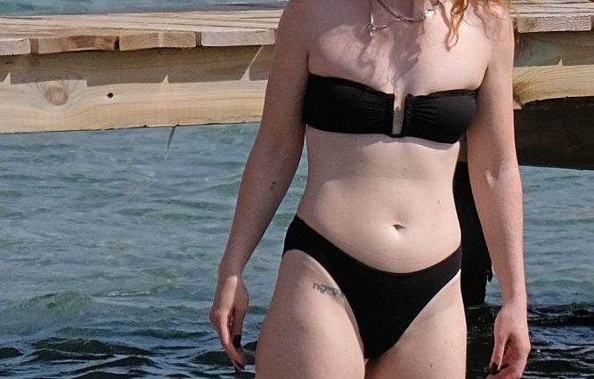 Jess Glynne Looks Sexy in a Black Bikini while on Holiday in Ibiza (32 Photos)