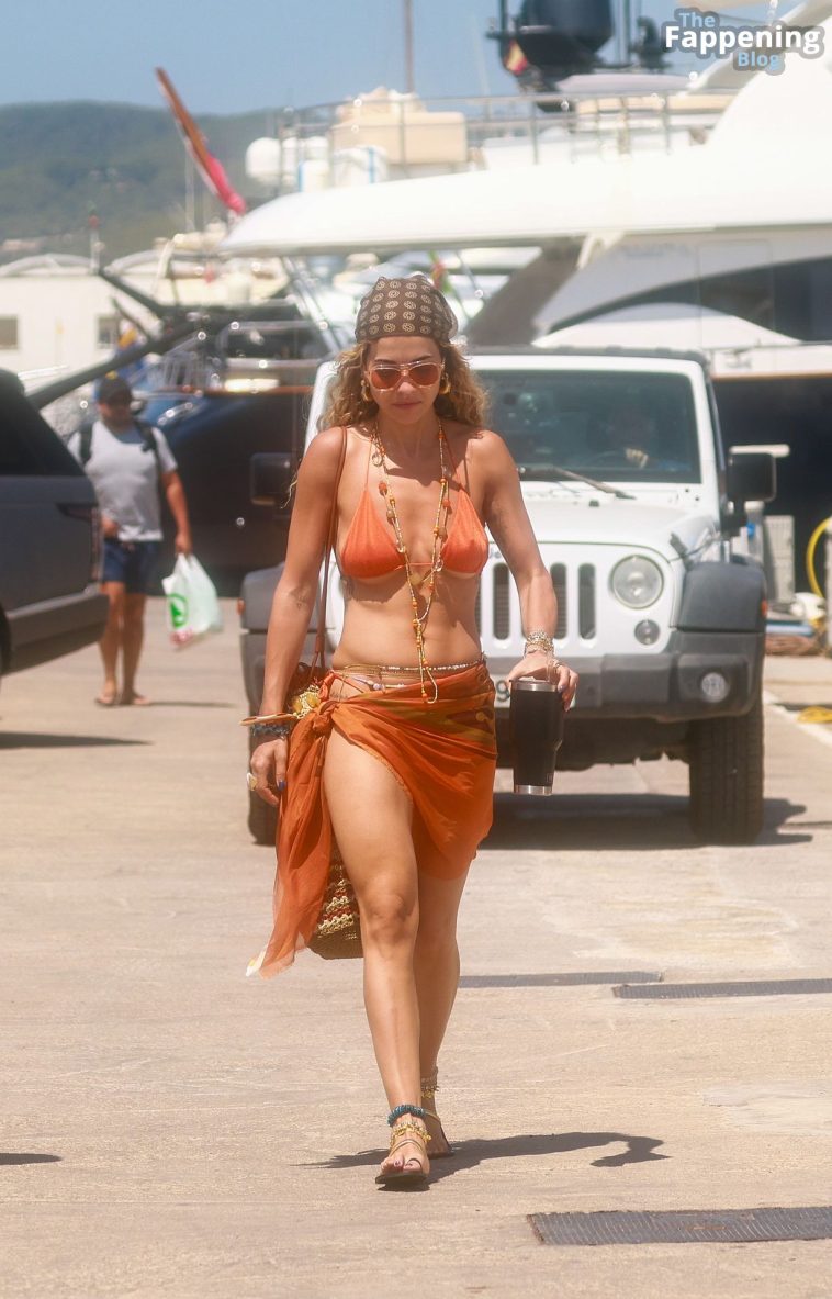 Rita Ora & Taika Waititi Have Fun in The Sun in Formentera (94 Photos)