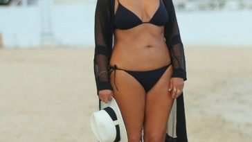 Kris Jenner Sexy (12 Photos)