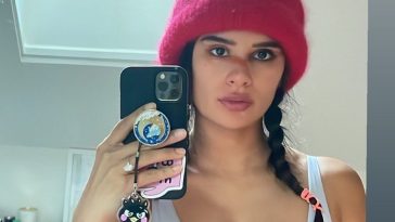 Diane Guerrero Hot (7 Photos)