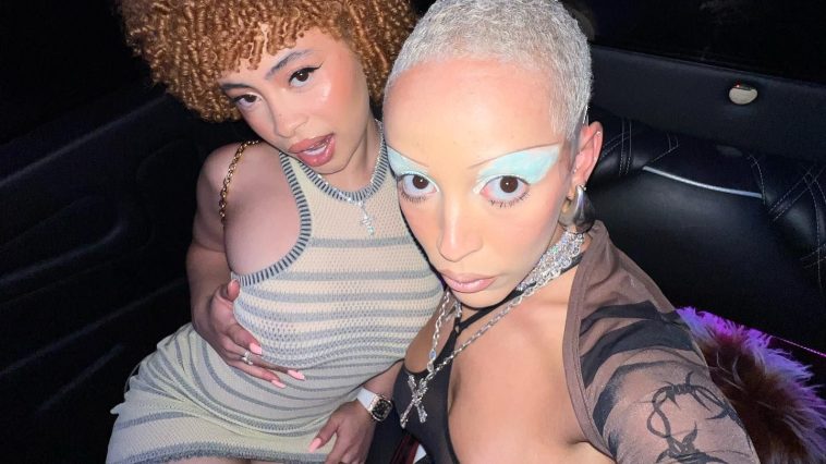 Ice Spice & Doja Cat Flash Their Nude Boobs (8 Photos)