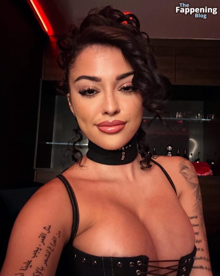 Malu Trevejo Displays Her Boobs in a Corset Outfit (8 Photos)