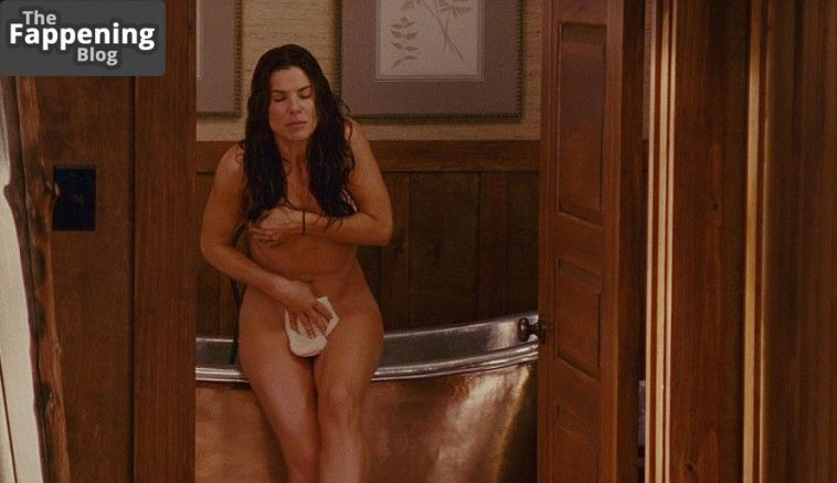 Sandra Bullock Hot - The Proposal (6 Pics)