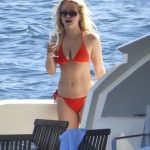 Jemma Donovan Enjoys a Day on Sydney Harbour Aboard a Luxury Yacht with Her Father (21 Photos)