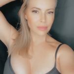 Alyssa Milano Sexy (9 Photos)