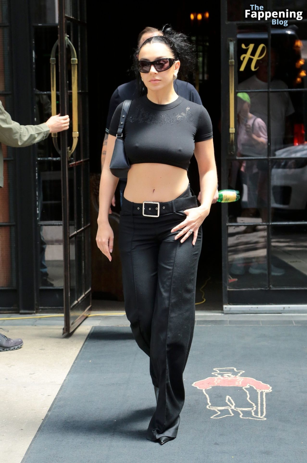 Charli XCX Goes Braless in a Tight Black Top (16 Photos)