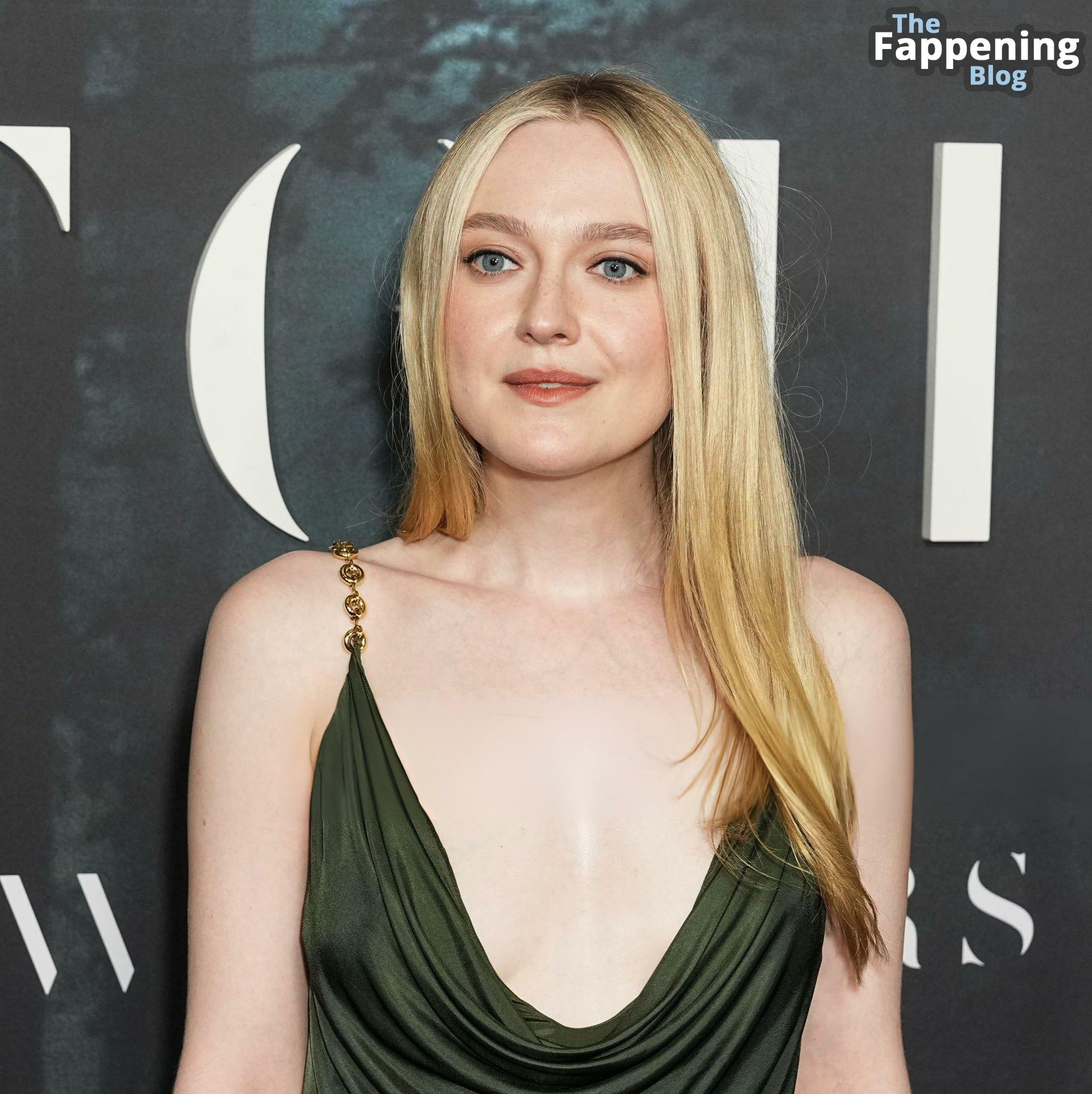 Dakota Fanning Looks Sexy at “The Watchers” Premiere in NYC (193 Photos)
