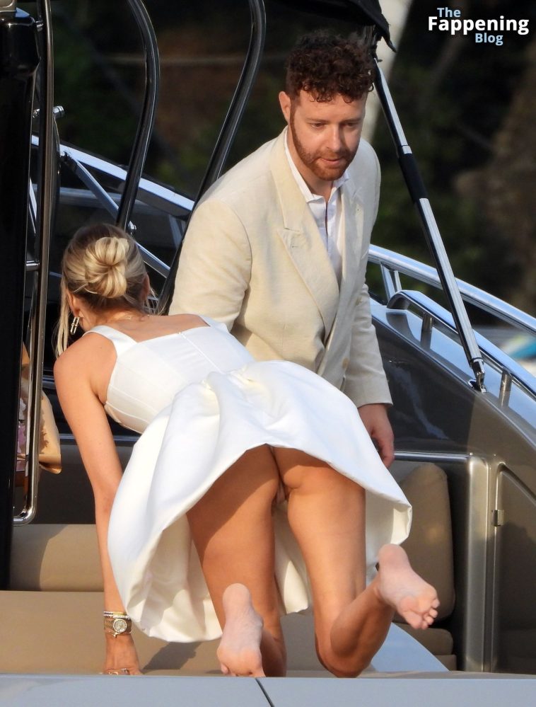 Leonie Hanne Flashes Her Underwear on a Yacht in Portofino (43 Photos)