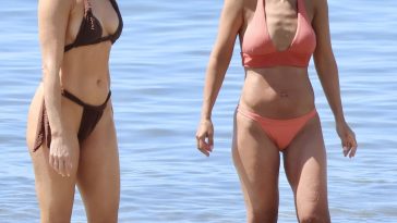 Janette Manrara & Ashley Roberts Laugh and Joke on the Beach in Marbella (74 Photos)
