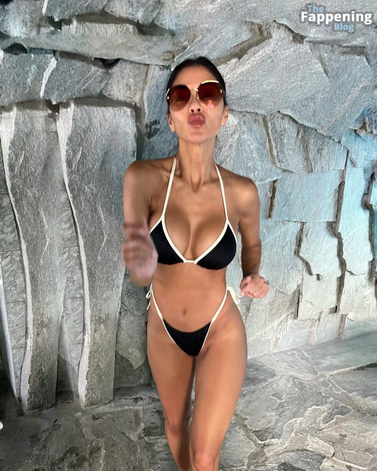 Nicole Scherzinger Sexy (8 Pics + Video)