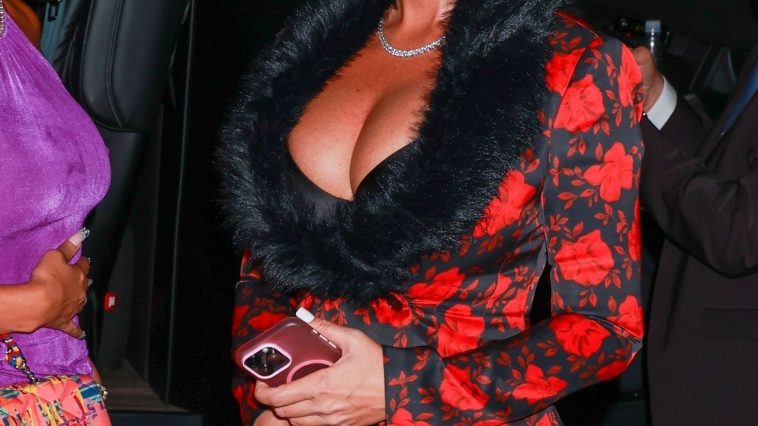 Amber Rose Celebrates Florence Mirsky’s Birthday at Giorgio Baldi (112 Photos)