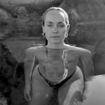 Amber Valletta Nude (4 Photos)