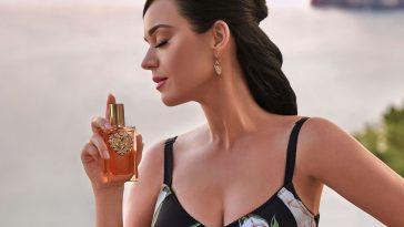 Katy Perry Looks Sexy in a New Dolce & Gabbana ‘Devotion’ Fragrance Ad (3 Photos)