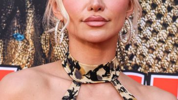 Lindsey Pelas Displays Her Sexy Boobs at the “Jackpot!” Premiere (11 Photos)