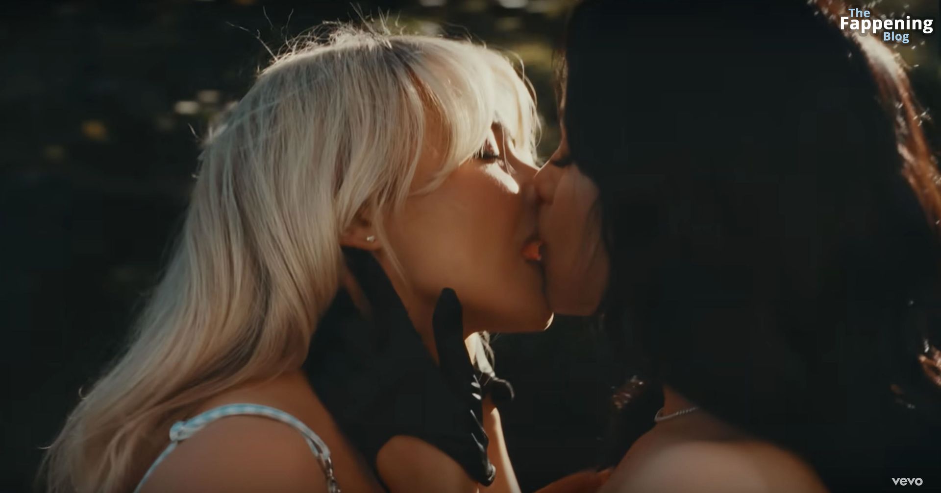 Sabrina Carpenter & Jenna Ortega Sexy - Taste (72 Pics + Video)