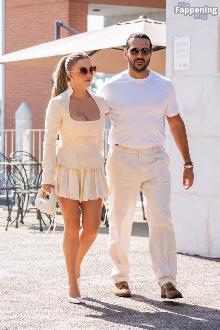 Sydney Sweeney & Jonathan Davino are Seen Arriving at the Venice Airport (156 Photos)