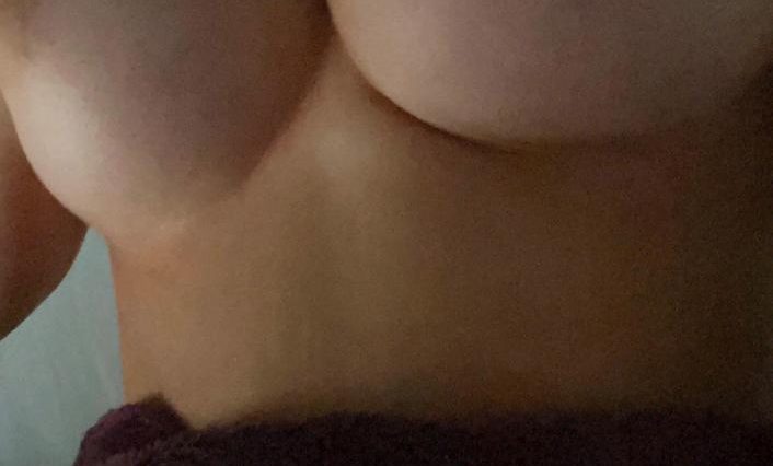 Breckie Hill Nude Topless Tits OnlyFans Set Leaked