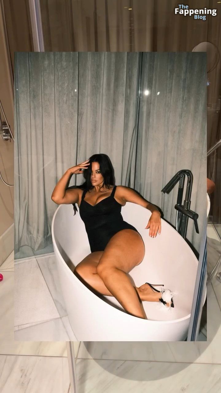 Ashley Graham Sexy (30 Pics + Video)