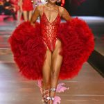 Gigi Hadid Displays Her Sexy Figure at the 2024 Victoria’s Secret Fashion Show (112 Photos)