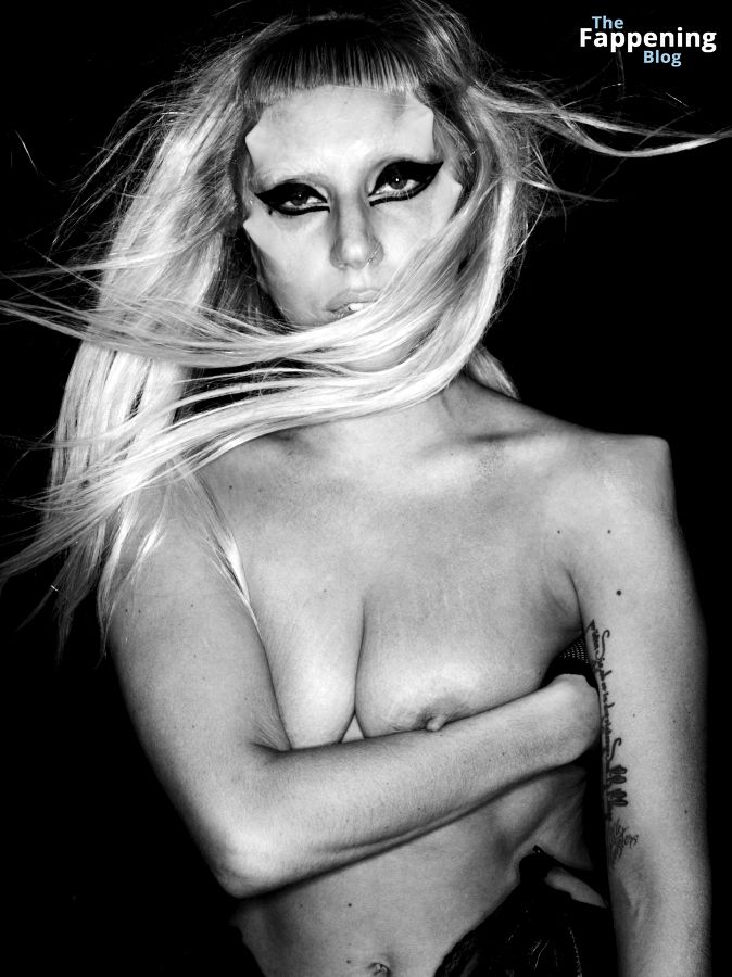 Lady Gaga Nude Collection (51 Photos)